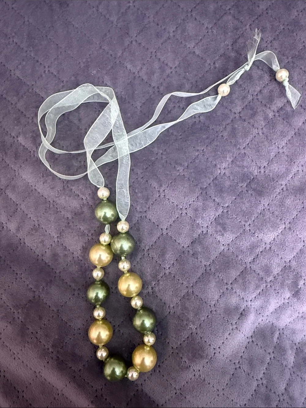 Green and Gold Pearl Ribbon Necklace
